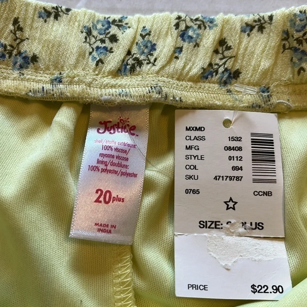 NWT-Justice-plus-yellow floral-woven tiered ruffled,mini, skirt/skort.